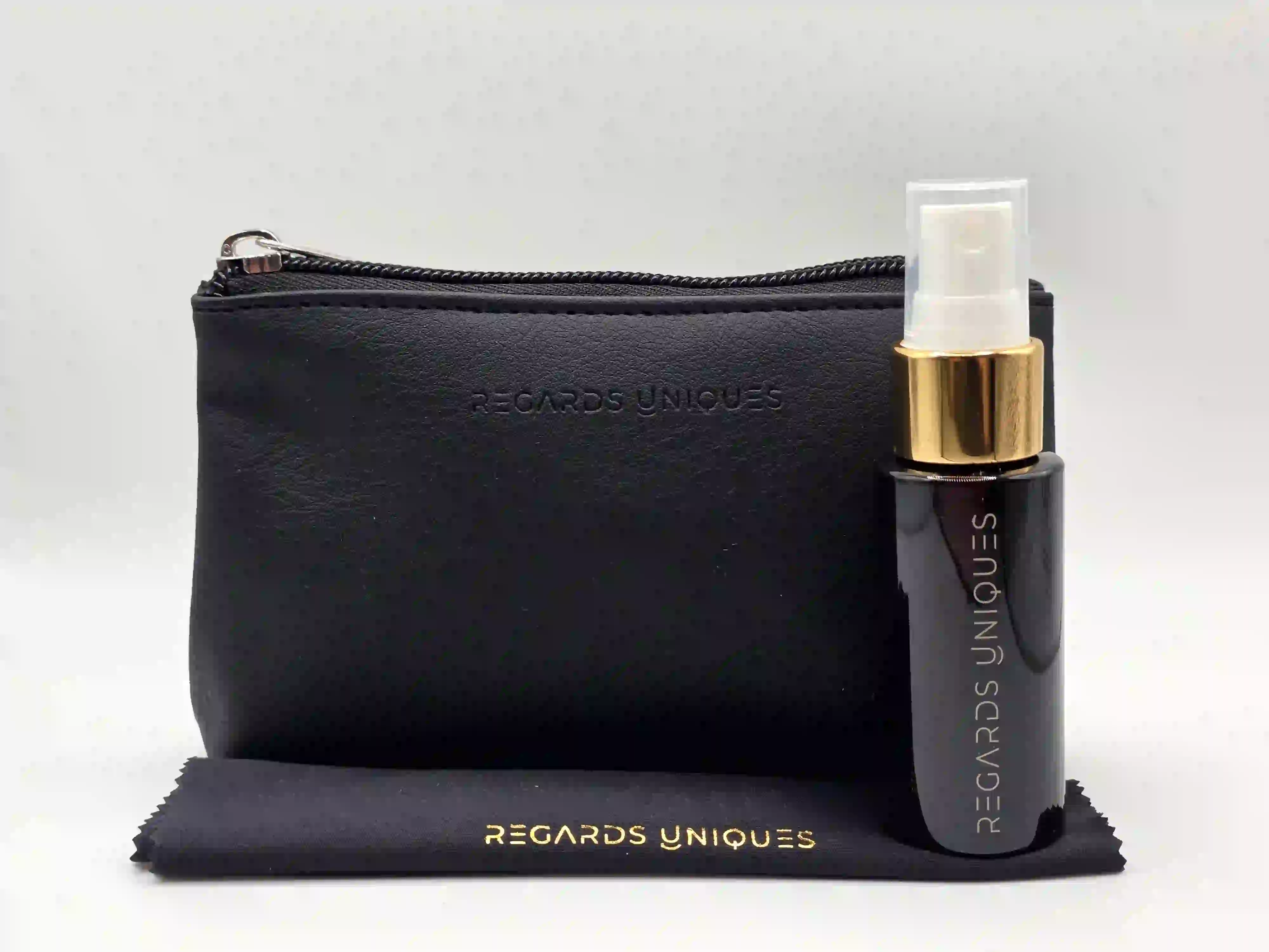 Pochette soin essentiel noire