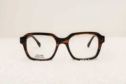 AM882230 C2